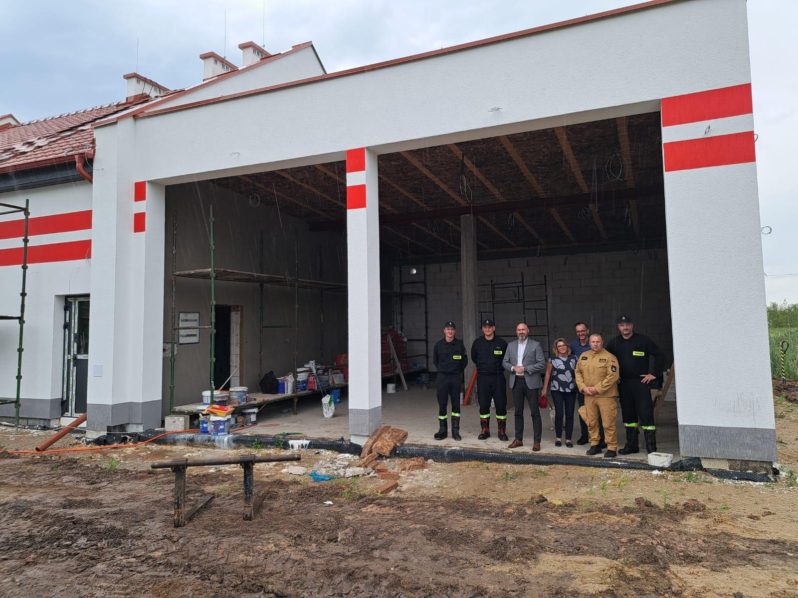 Wizytacja na budowie strażnicy OSP Wielkie Wierzno