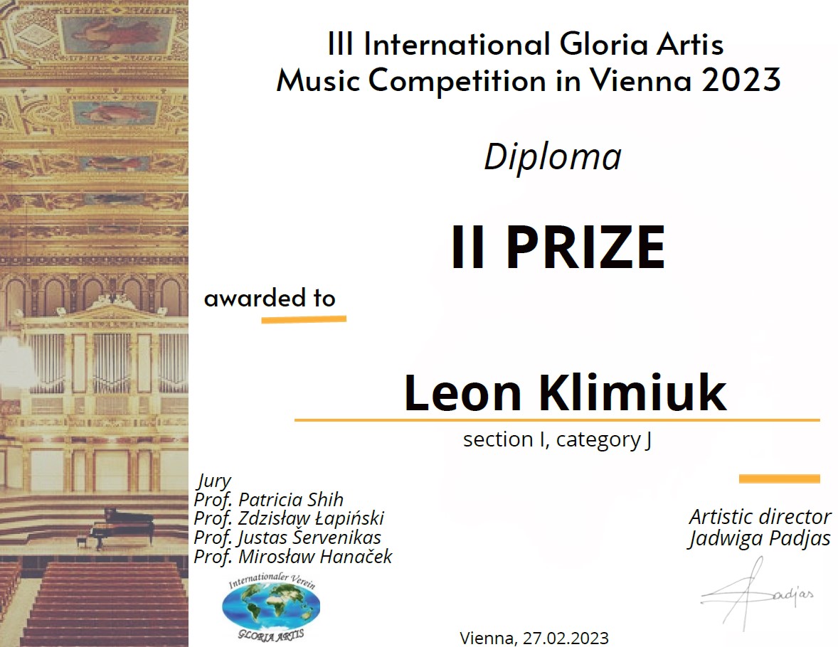 Dyplom dla Leona Klimiuka