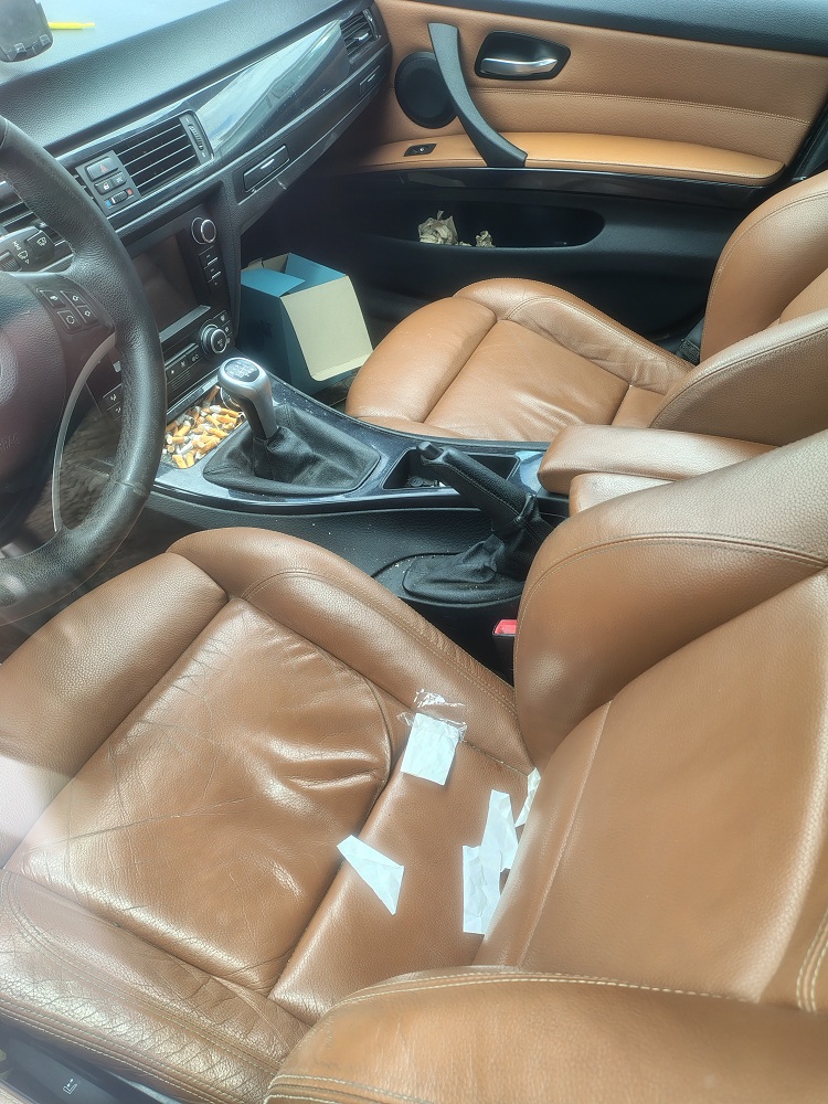 BMW 320i