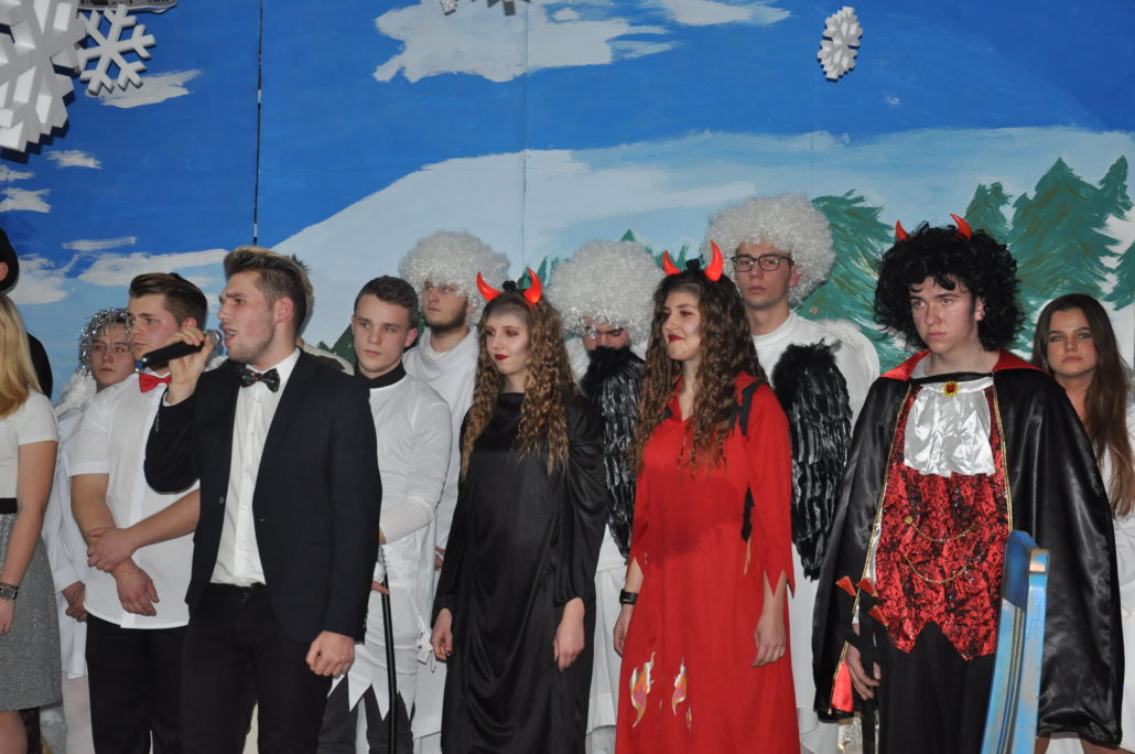 WIGILIA W ZDUŃSKIEJ DĄBROWIE