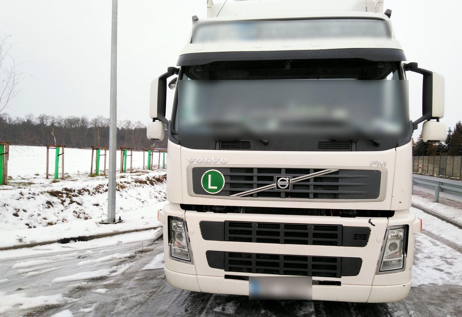 Kontrolowana ciężarówka miała zainstalowany tachograf bez ważnej legalizacji.