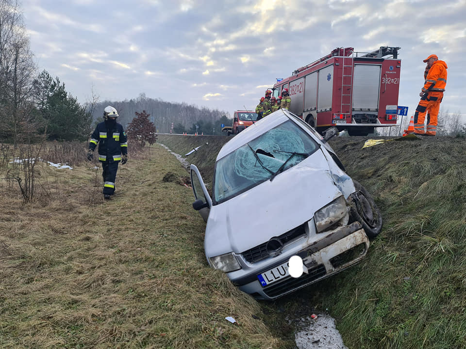 Wypadek drogowy w miejscowości Żelków Kolonia.