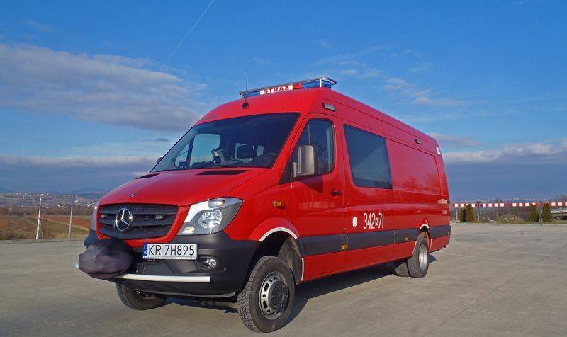 SLRwod Mercedes Sprinter 519 CDI 4x4 - Lekki samochód ratownictwa wodnego SLRwod