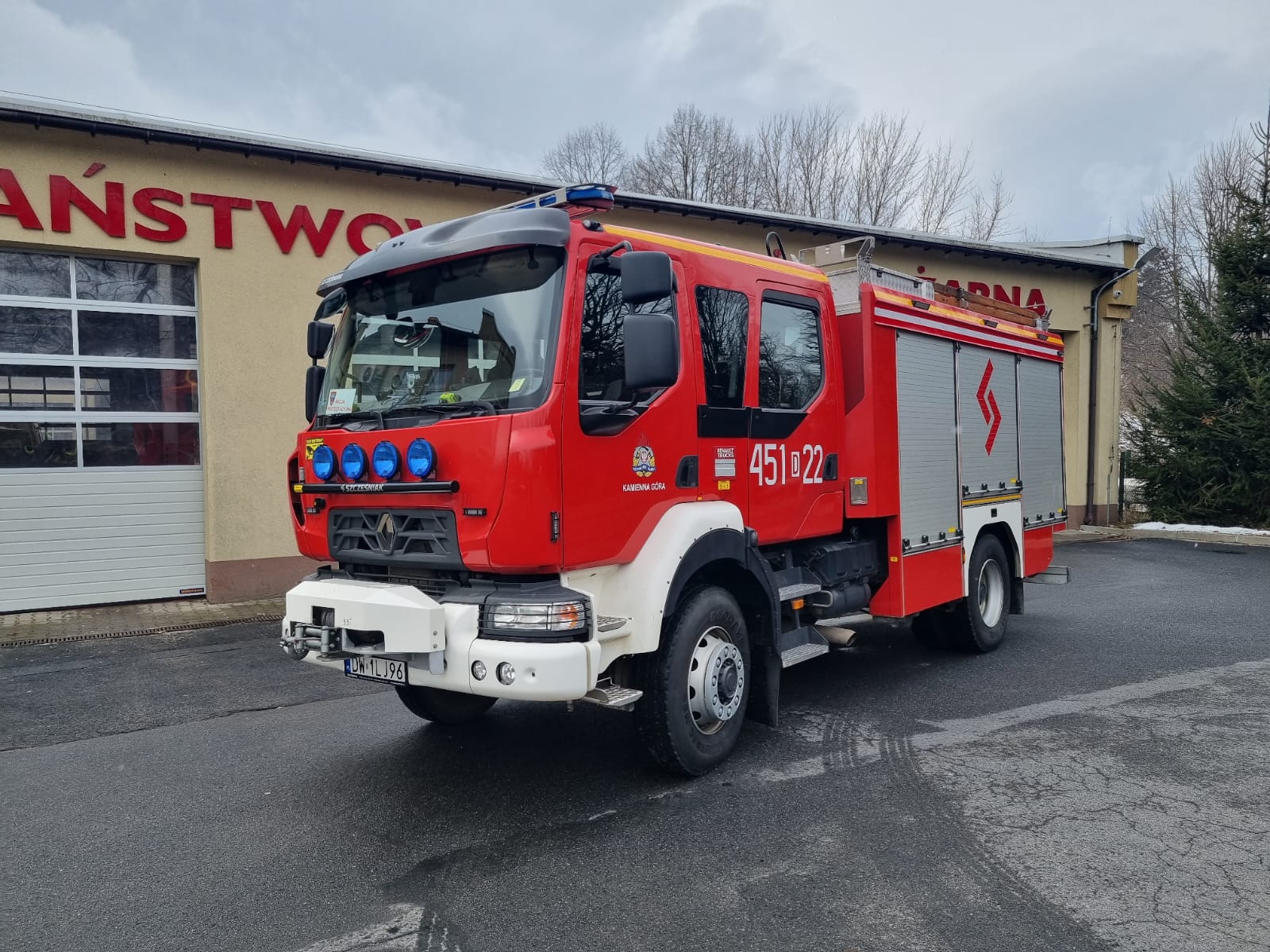 Samochód ratowniczo gaśniczy Renault