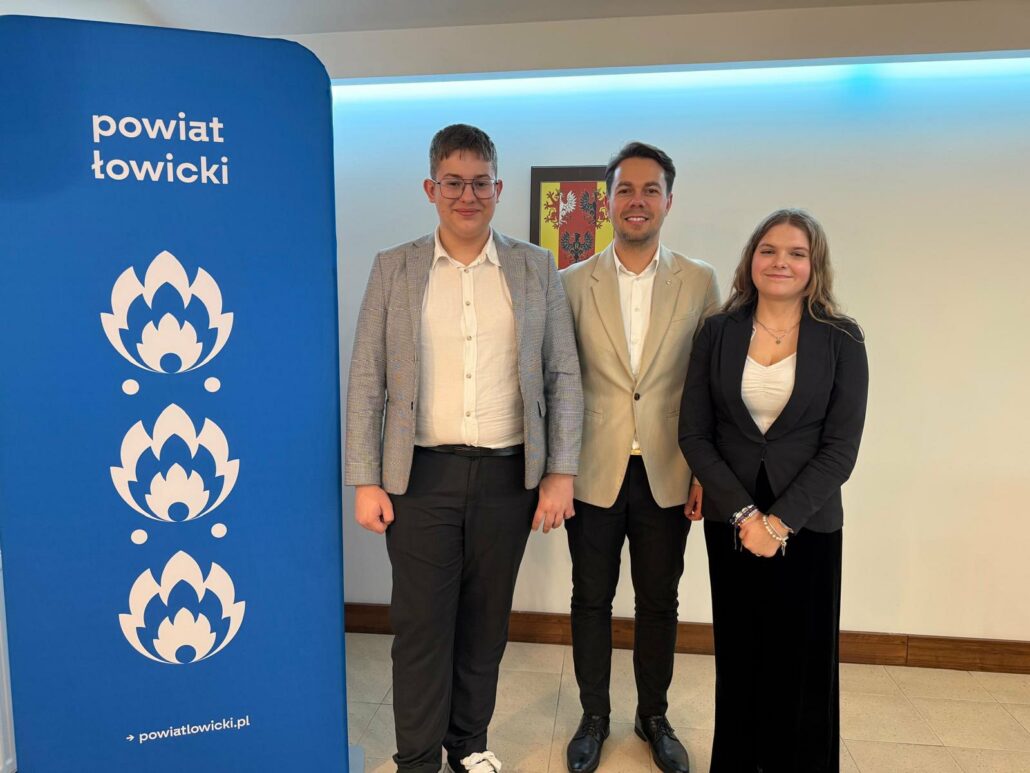 Sesja Młodzieżowej Rady Powiatu Łowickiego