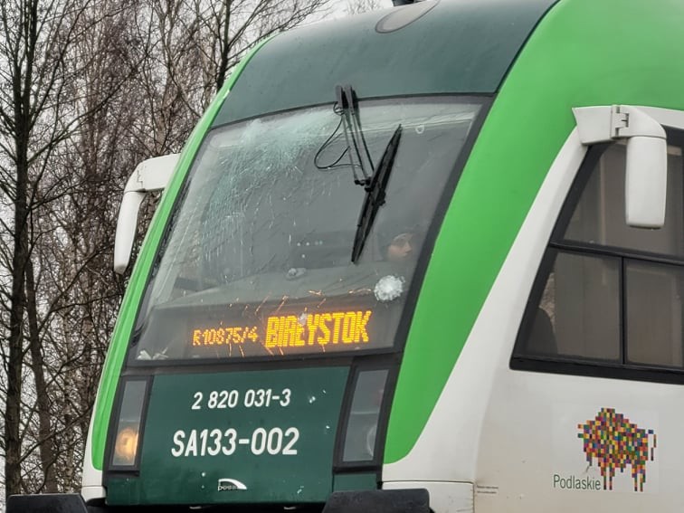 19 stycznia 2022 roku w miejscowości Stok Lacki-Folwark (gm. Siedlce) na niestrzeżonym przejeździe kolejowym doszło do zderzenia pociągu pośpiesznego relacji Białystok-Siedlce z samochodem ciężarowym. 