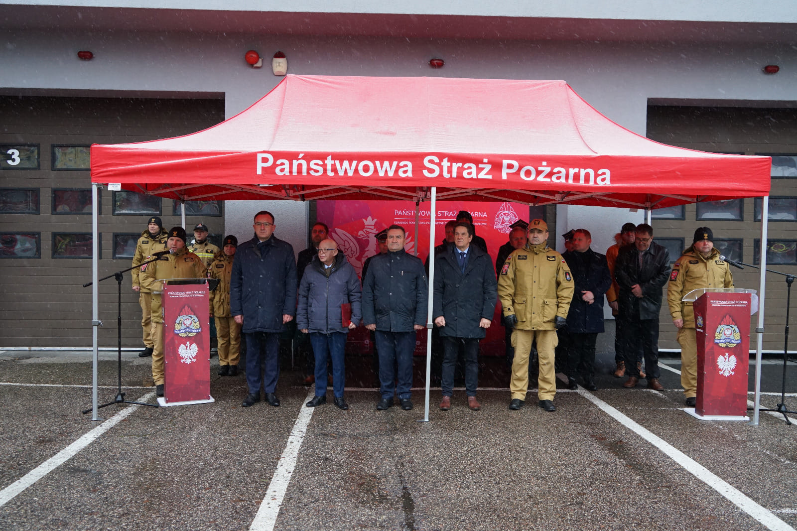 Przekazanie pojazdów pożarniczych oraz sprzętu
