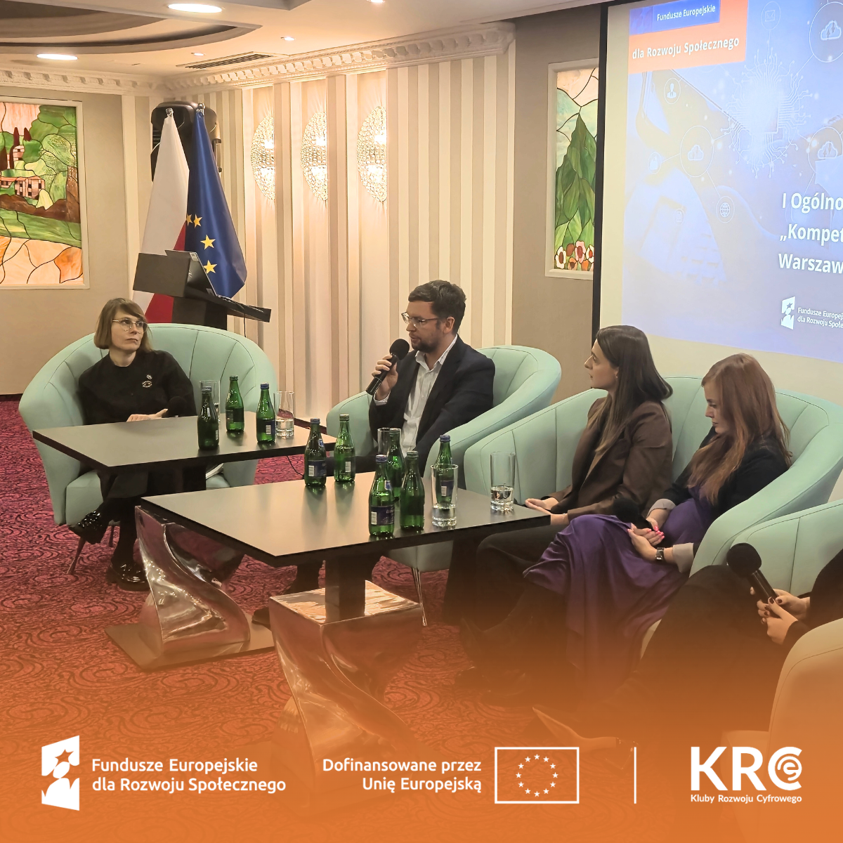 Panel dyskusyjny podczas konferencji