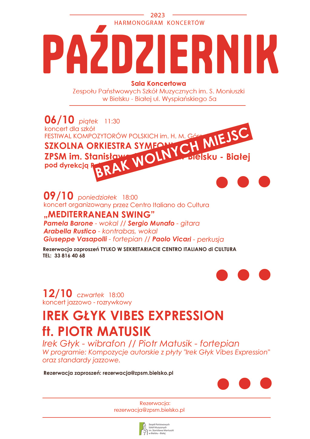 białe tło czerwone napisy dotyczące harmonogramu koncertów odbywających się w Październiku w sali koncertowej ZPSM im. S. Moniuszki w Bielsku-Białej