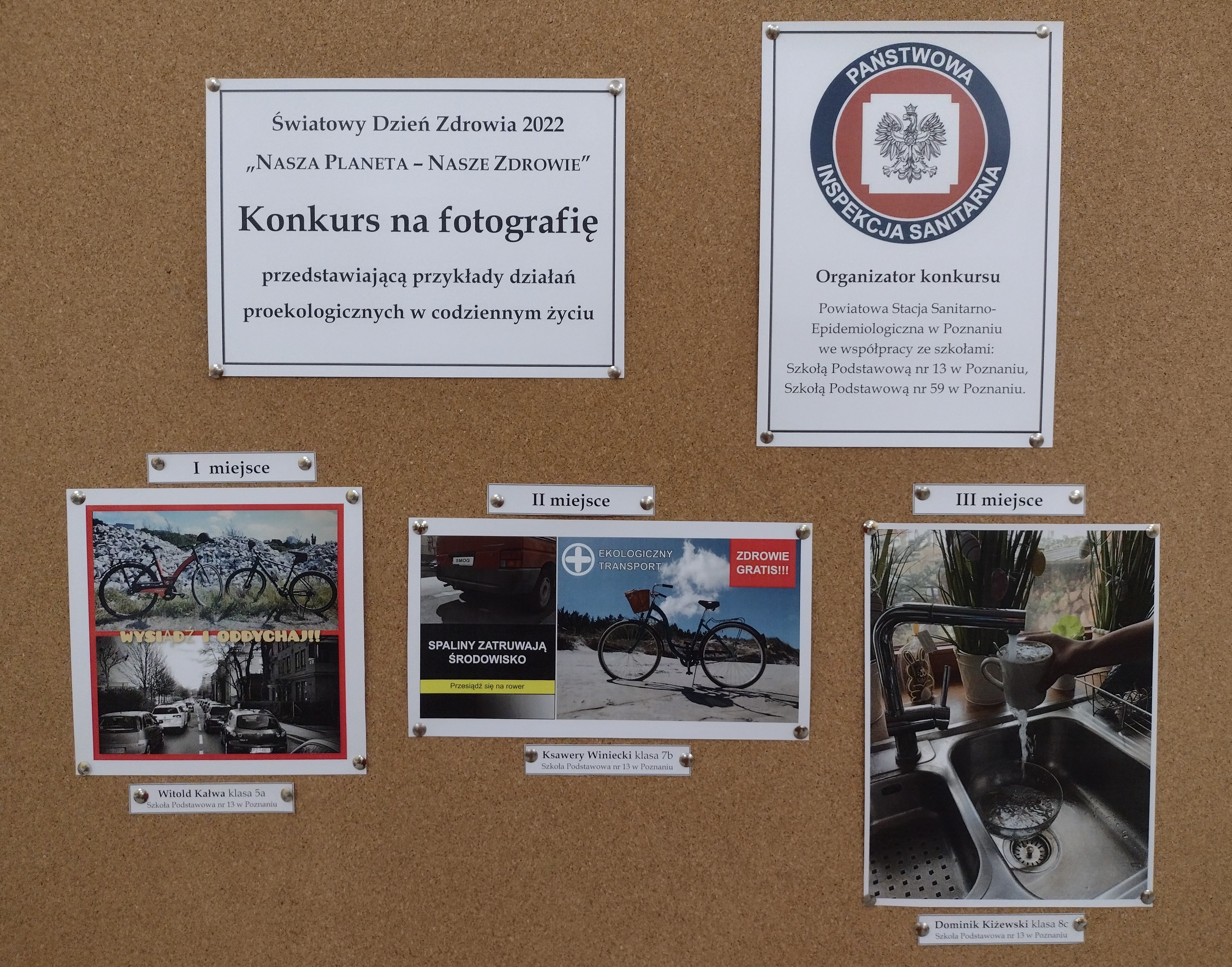 4. Prace laureatów I, II i III miejsca na wystawie w Szkole Podstawowej nr 13