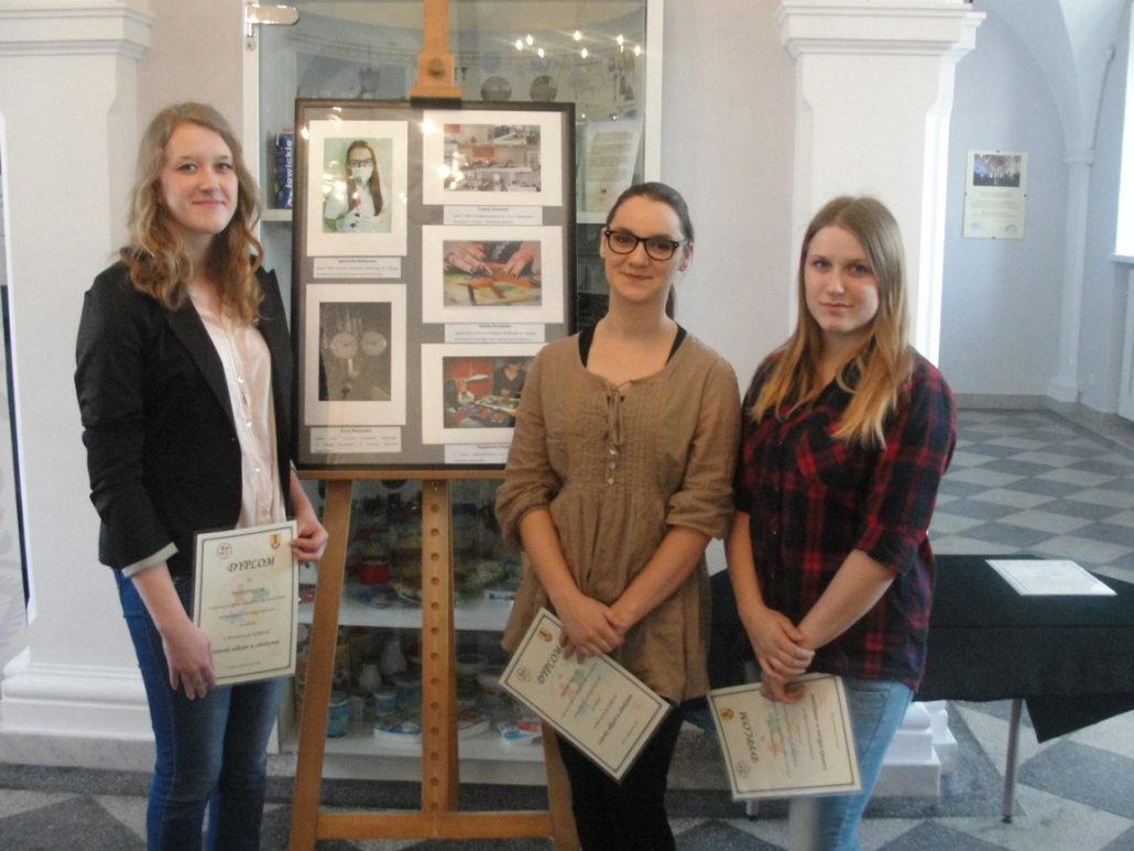 ZAWODY ODKRYTE W OBIEKTYWIE