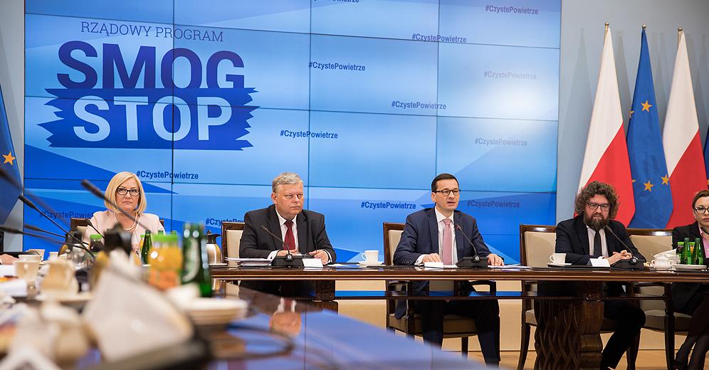 Premier Mateusz Morawiecki podczas posiedzenia Komitetu Sterującego Krajowym Programem Ochrony Powietrza posiedzenia Komitetu Sterującego Krajowym Programem Ochrony Powietrza.