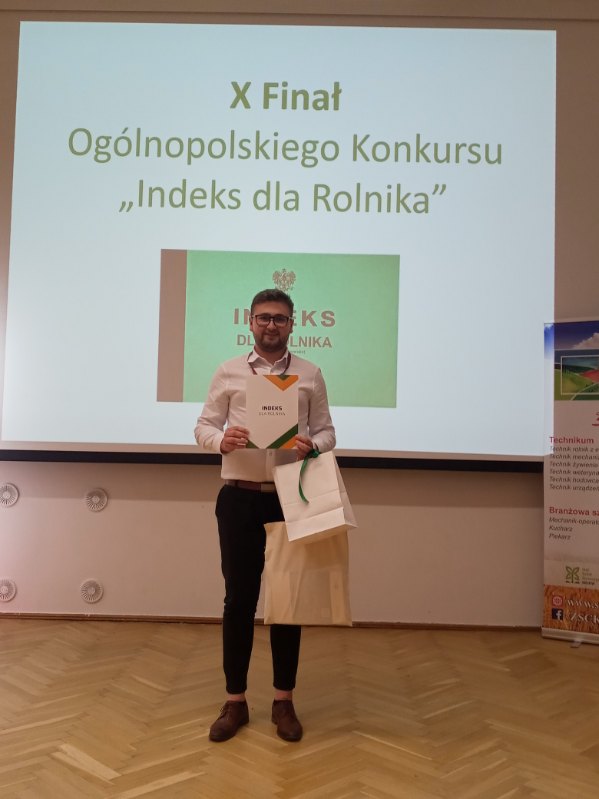 PODIUM DLA SZKOŁY I INDEKS NA POLITECHNIKĘ BYDGOSKĄ DLA UCZNIA TECHNIKUM W ZDUŃSKIEJ DĄBROWIE