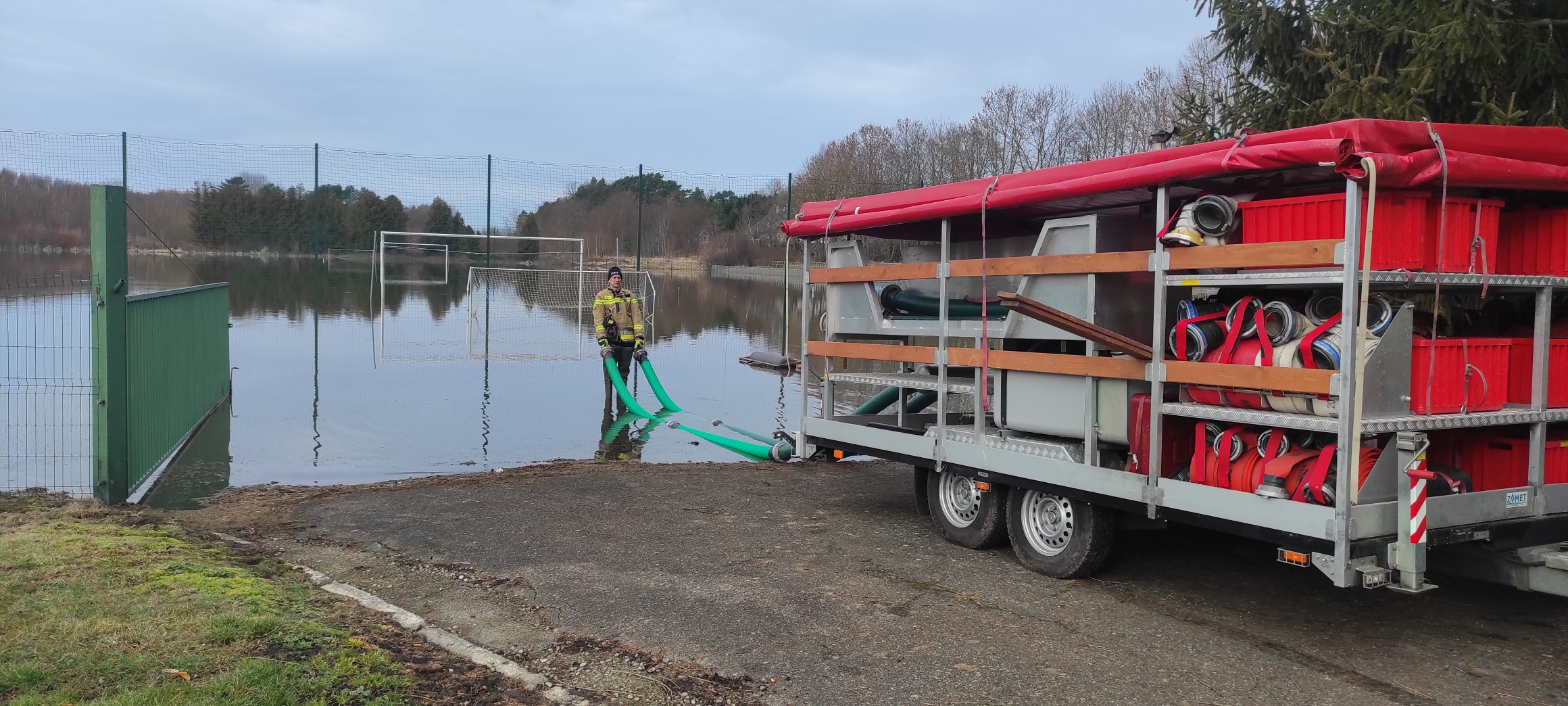 Najpierw mróz i śnieg, teraz roztopy. 