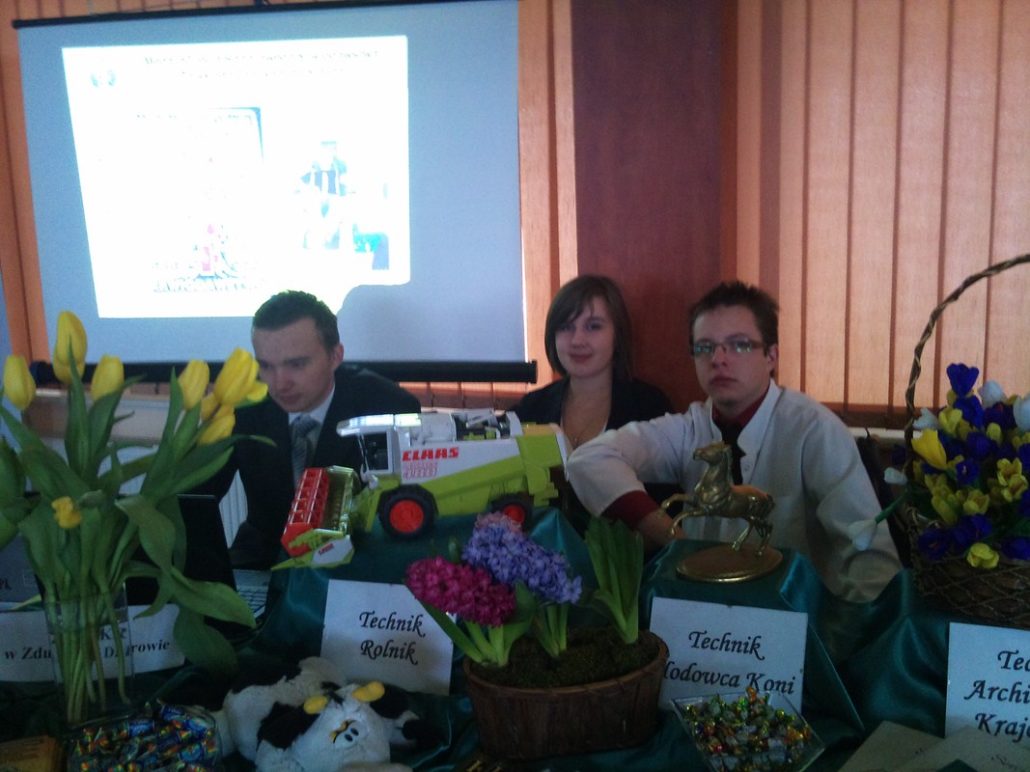 XII TARGI EDUKACYJNE W ŁOWICZU