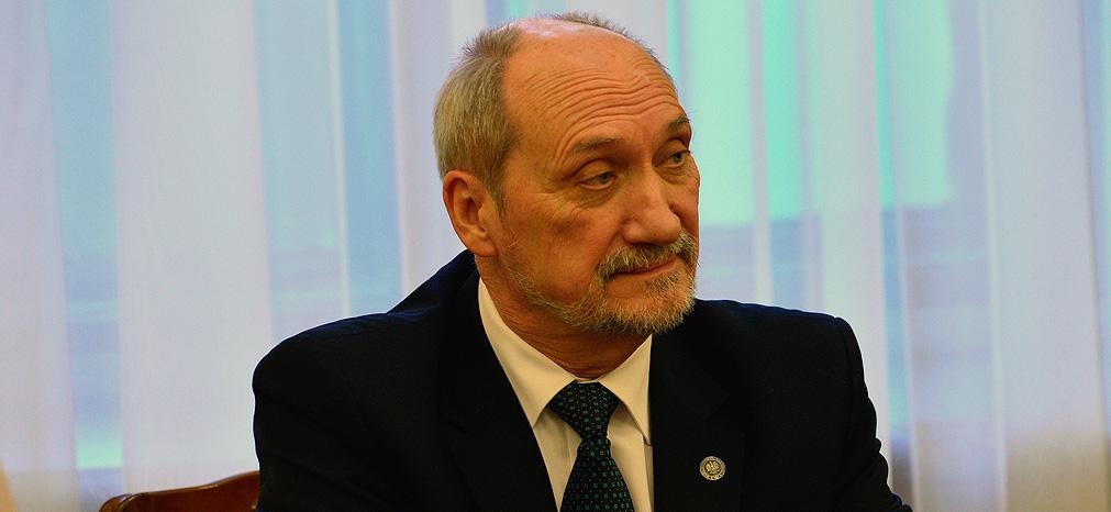 min_macierewicz3_ico.jpg