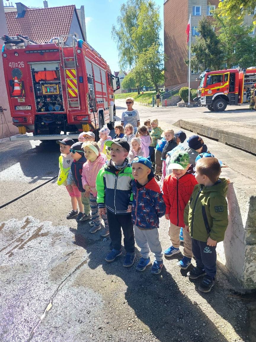 Kolejna wizyta najmłodszych w jednostce Państwowej Straży Pożarnej