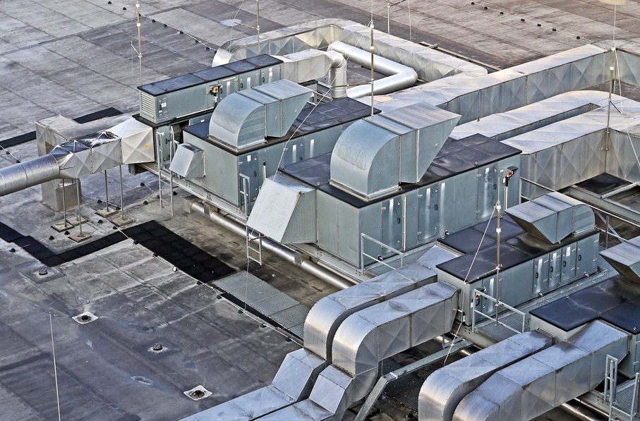 wetylacja na budynku