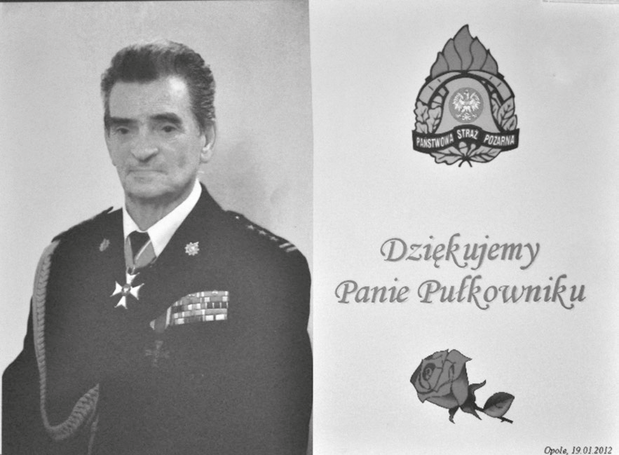 Zdjęcie przedstawia pamiątkową kartkę z podziękowaniami dla płk. poż. w stanie spocz. Zdzisława Filingiera.