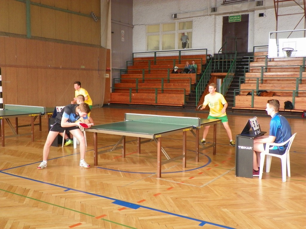 POWIATOWA LICEALIADA SZKOLNA W TENISIE STOŁOWYM
