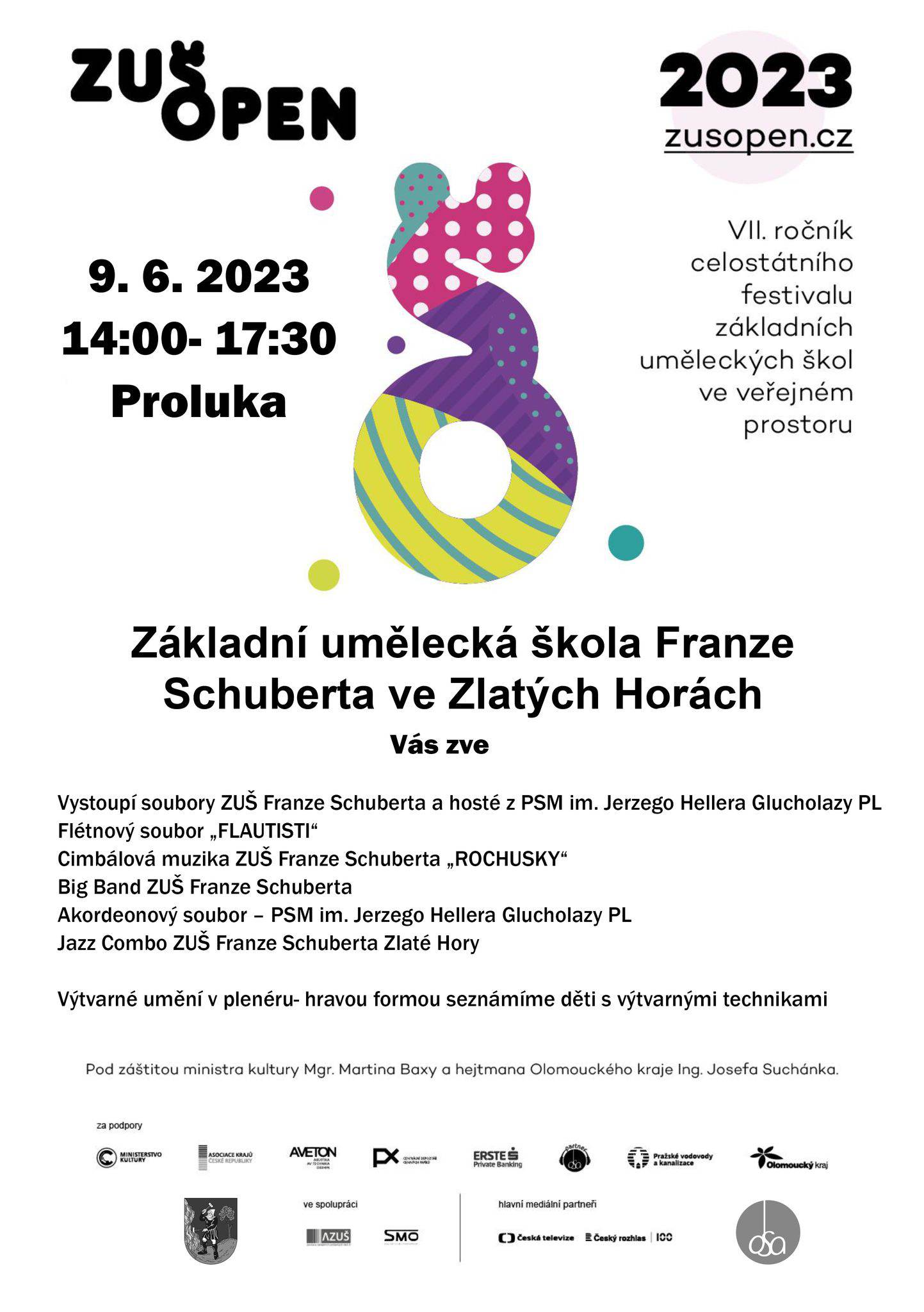 Plakat białe tło w lewym górnym rogu czerwony prostokąt z białym kwadratowym logo szkoły muzycznej w Głuchołazach centralnie fioletowa kula z napisem koncert dla mam po przekątnej przyozdobiona jasnymi kwiatami u góry na kształt deszczu spadające Nutki wraz z kluczami wiolinowymi poniżej Nutki przechodzą w kolor zielonkawy na samym dole napis 23 maja 2023 godzina 17:00 sala Kameralna szkoły wstęp wolny