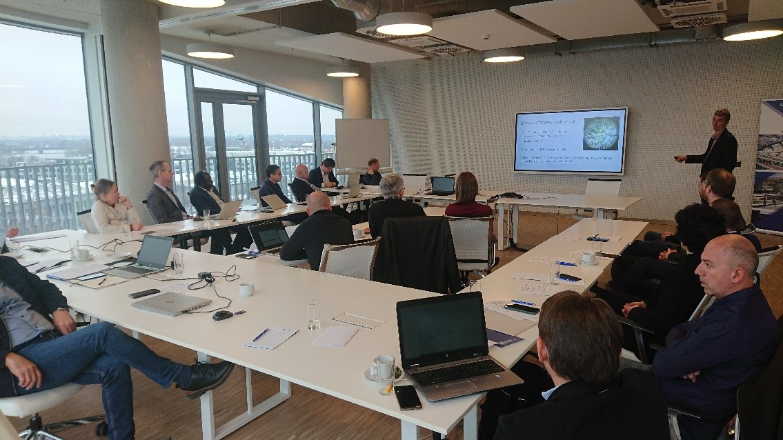 przedstawia uczestników spotkania roboczego EUPOS w Rydze