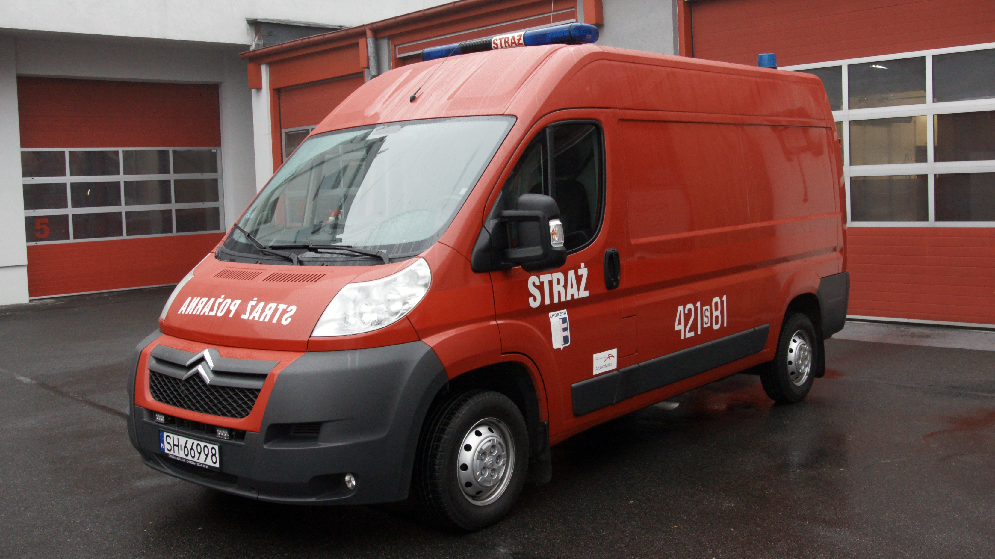 Na fotografii widoczny jest samochód kwatermistrzowski SLKw CITROEN JUMPER