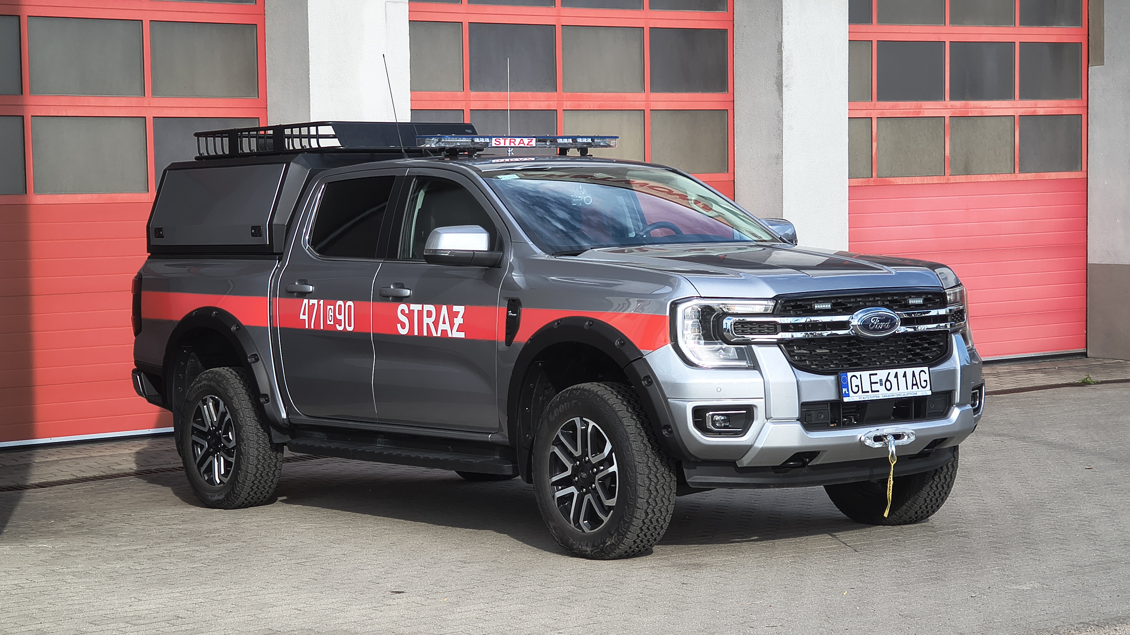 Samochód specjalny rozpoznawczo-ratowniczy SLRr Ford Ranger