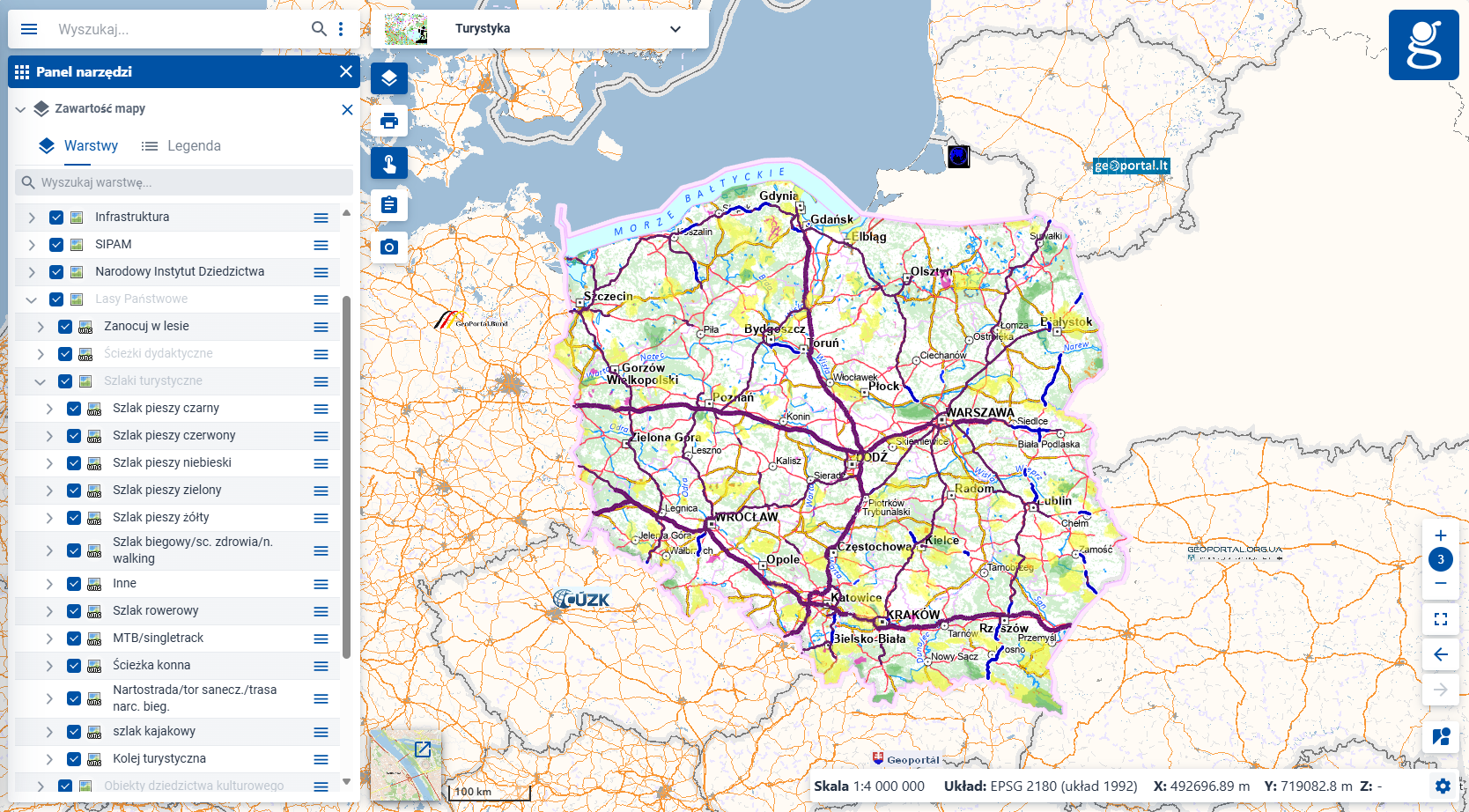 zrzut ekranu prezentujący moduł "Turystyka" w serwisie www.geoportal.gov.pl