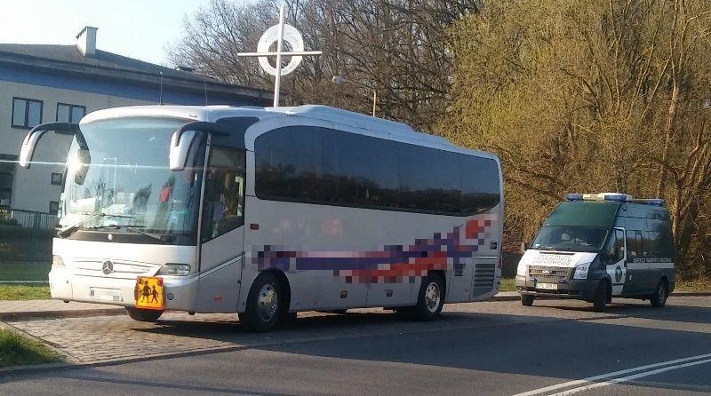 Autobus wyposażony w niedozwolony wyłącznik tachografu miał zabrać dzieci na wycieczkę do Niemiec. 