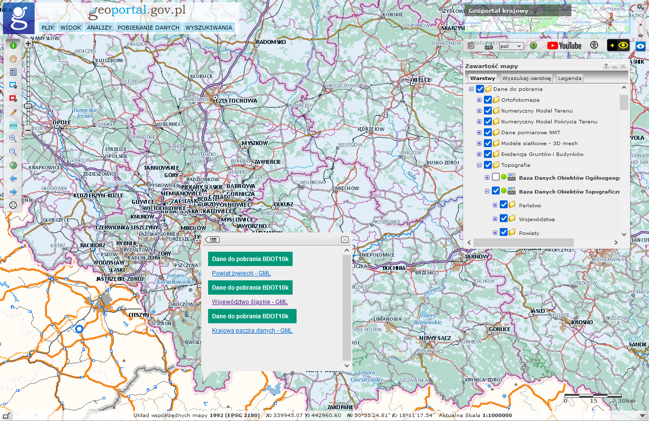 Ilustracja przedstawia sposób pobierania danych z portalu geoportal.gov.pl