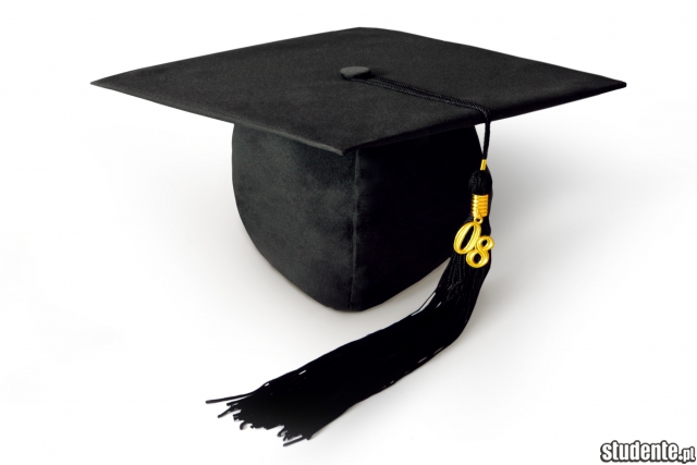 ZAKOŃCZENIE NAUKI W SZKOLE POLICEALNEJ