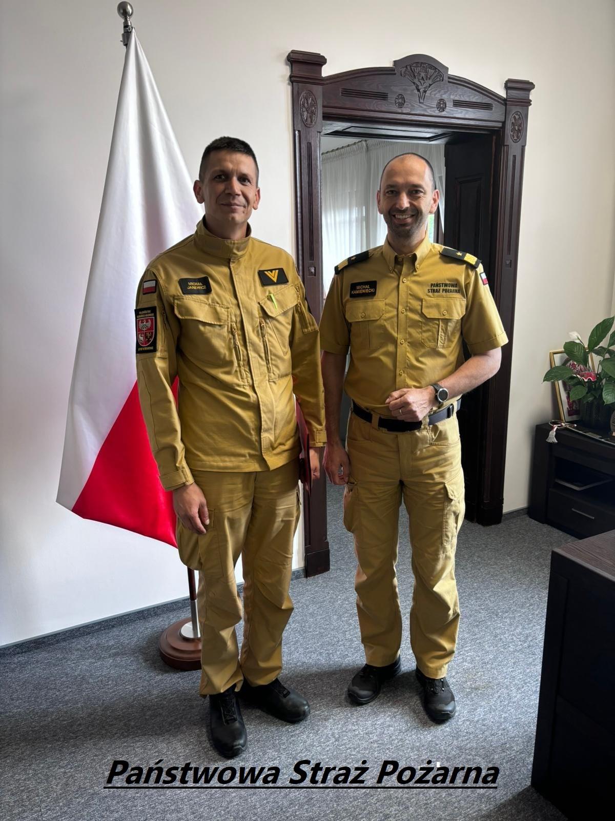 Strażak uratował tonącą dziewczynkę - Braniewo 