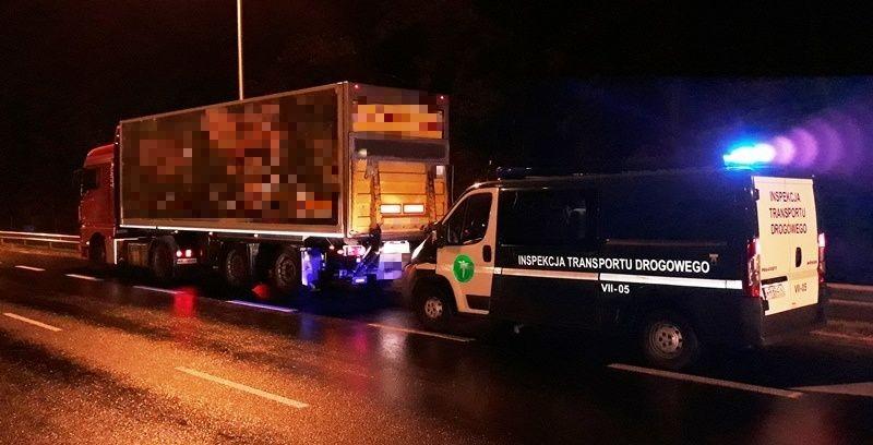 Radiowóz i ciężarówka