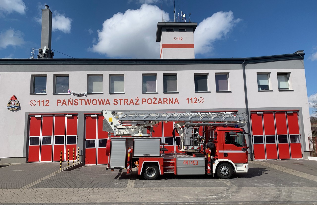  Na zdjęciu widoczny jest Samochód Specjalny SHD 23 na podwoziu MAN na wyposażeniu JRG Kolno