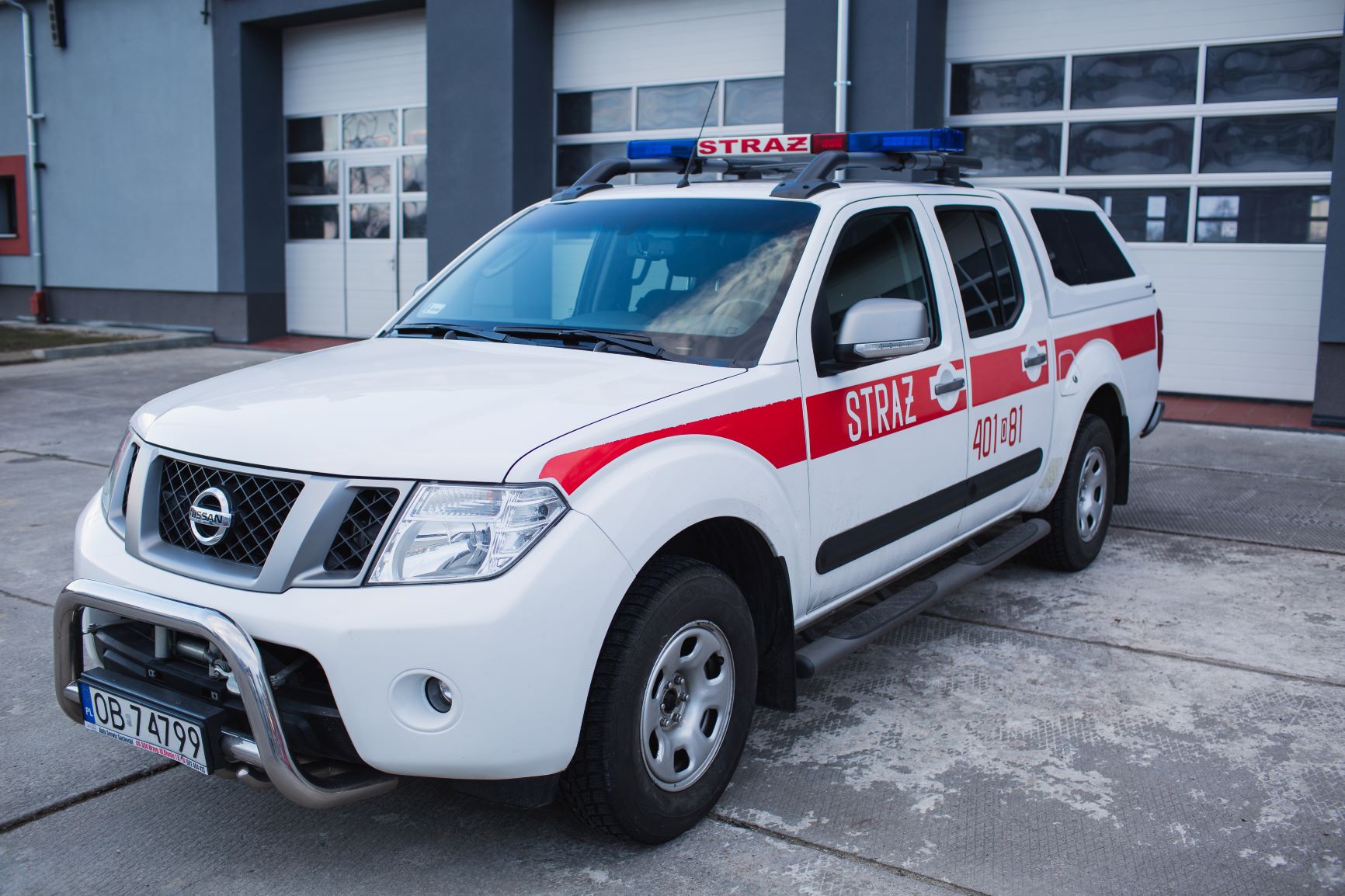 Zdjecie przedstawia SLKw Nissan Navara