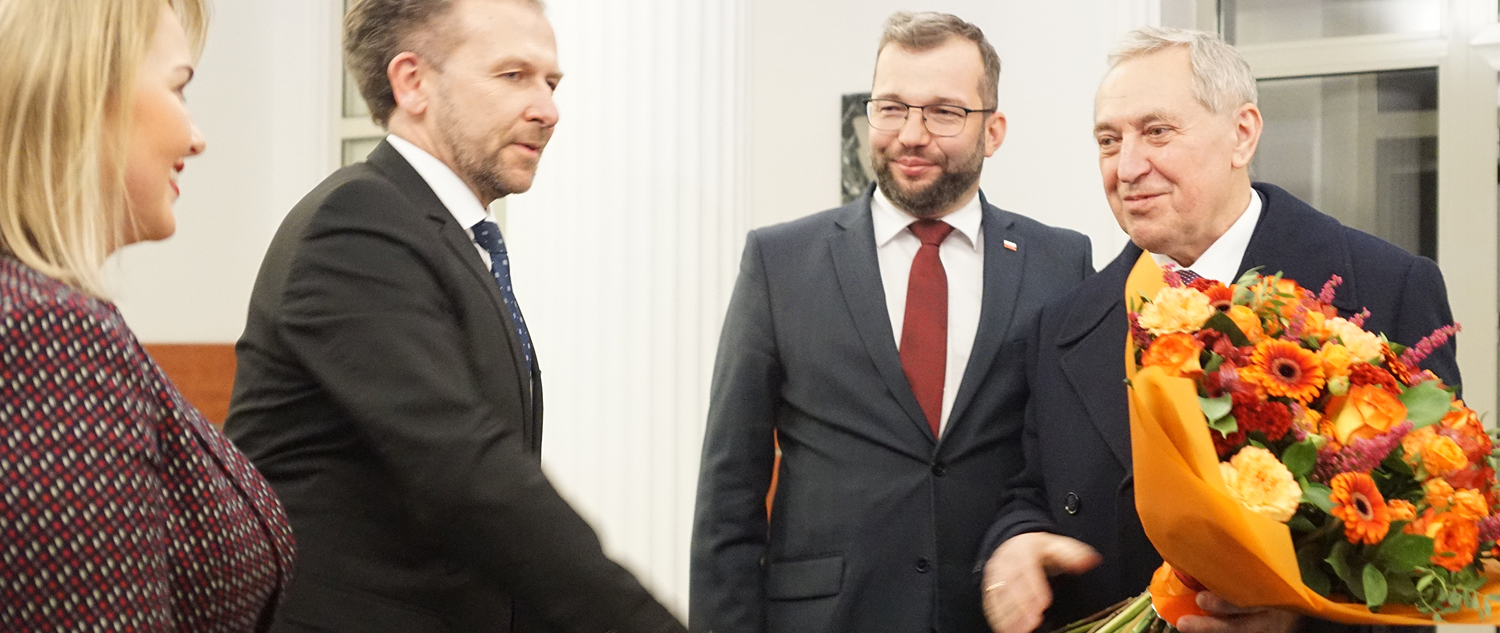 Powitanie nowo mianowanego ministra Henryka Kowalczyka (fot. MRiRW)