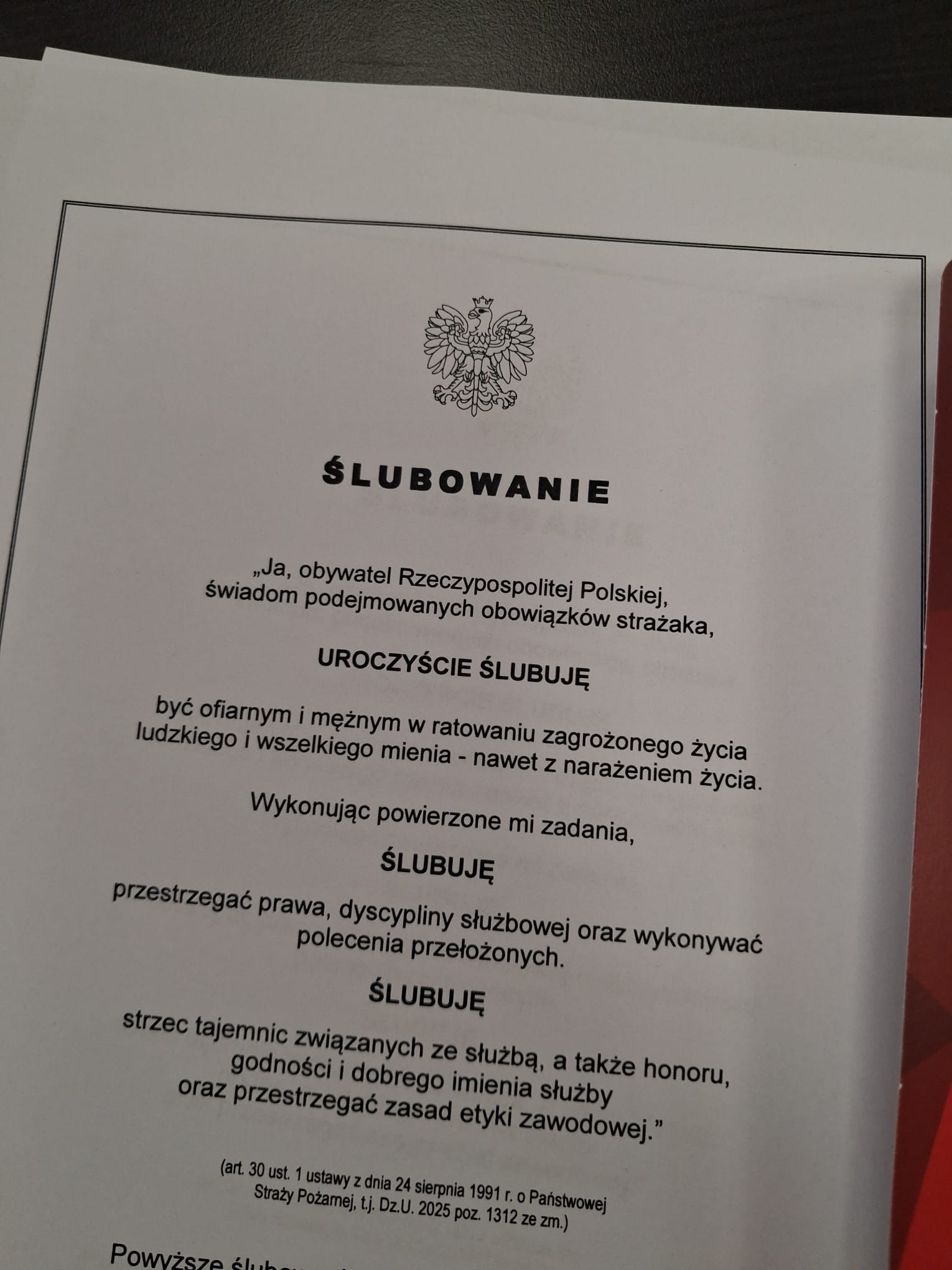 Na zdjęciu akt rota ślubowania 