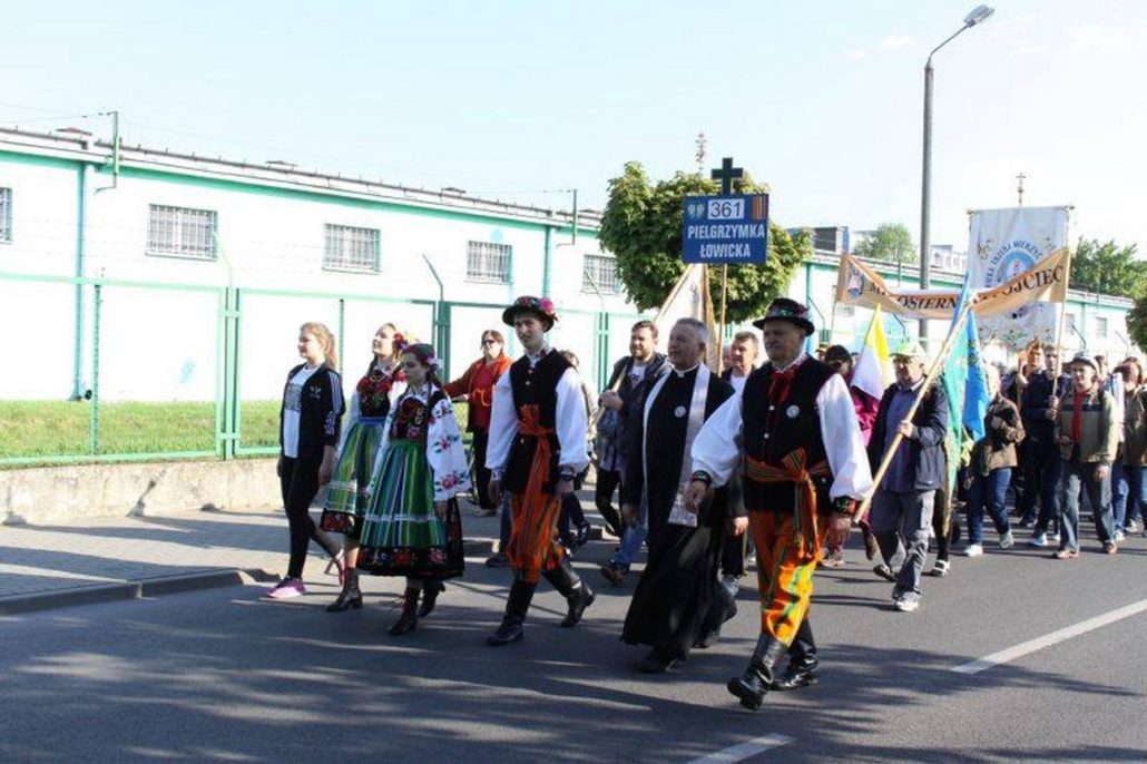 PIESZO DO MATKI CZĘSTOCHOWSKIEJ