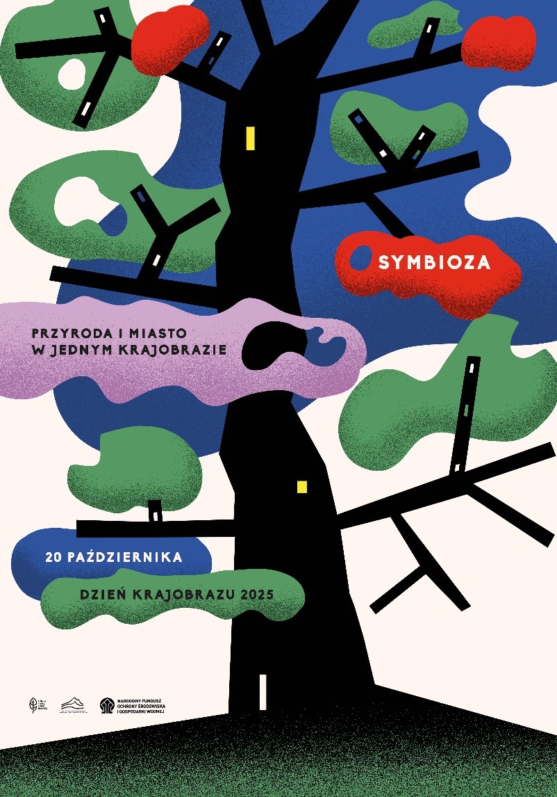 Grafika przedstawia z lewej strony plakat. Jest to kreacja artystyczna. Autor pracy przedstawił jakby drzewo, którego pień jest w kolorze czarnym, a liście jakby kolorowe plamy na których napisano hasła takie jak: ""SYMBIOZA", "20 PAŹDZIERNIKA DZIEŃ KRAJOBRAZU 2025", "PRZYRODA I MIASTO W JEDNYM KRAJOBRAZIE". 