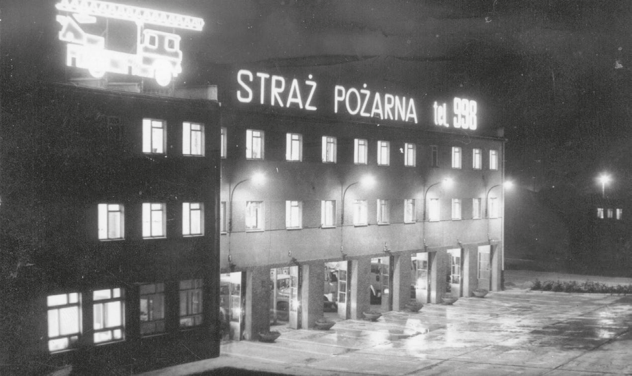 Zdjęcie przedstawia siedzibę Komendy Wojewódzkiej przy ul. Budowlanych 1