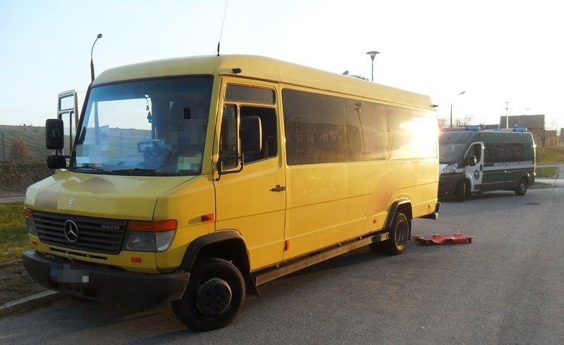 Niesprawny autobus przewożący pasażerów wycofał z ruchu patrol małopolskiej ITD.