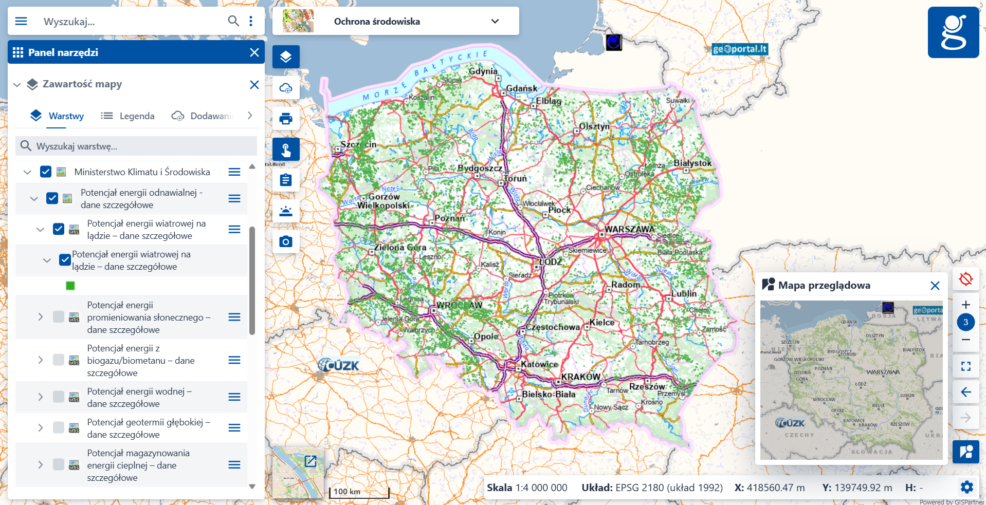 Zrzut ekranu z serwisu www.geoportal.gov.pl, prezentujący nową usługę "Potencjał energii wiatrowej na lądzie – dane szczegółowe"