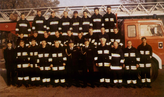 strażacy Jednostki Ratowniczo-Gaśniczej Państwowej Straży Pożarnej w Mysłowicach – wrzesień 1996 r.