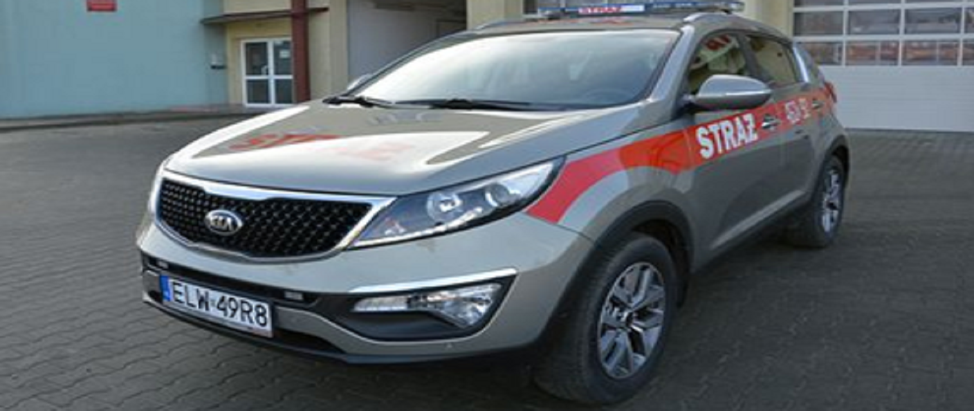 Zdjęcie przedstawia samochód pożarniczy operacyjny na podwoziu Kia Sportage