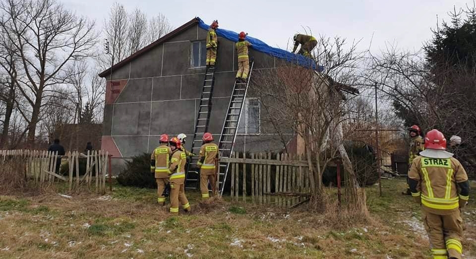 1 lutego 2022 roku w miejscowości Oleśnica (gm. Wodynie) doszło do uszkodzenia dachu budynku mieszkalnego.
