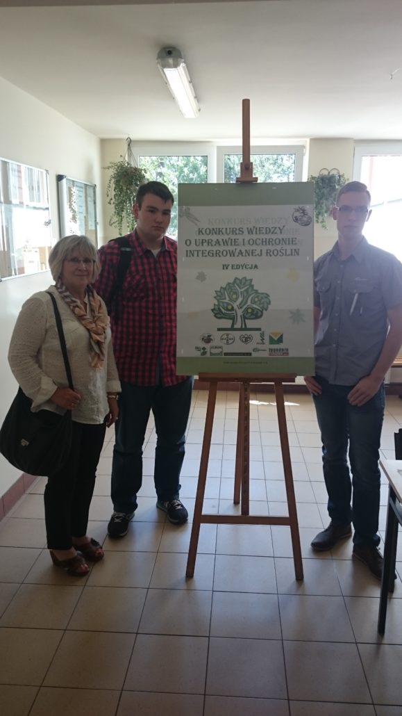 UCZEŃ ZSCKR W ZDUŃSKIEJ DĄBROWIE FINALISTĄ IV EDYCJI OGÓLNOPOLSKIEGO KONKURSU WIEDZY O UPRAWIE I OCHRONIE INTEGROWANEJ ROŚLIN
