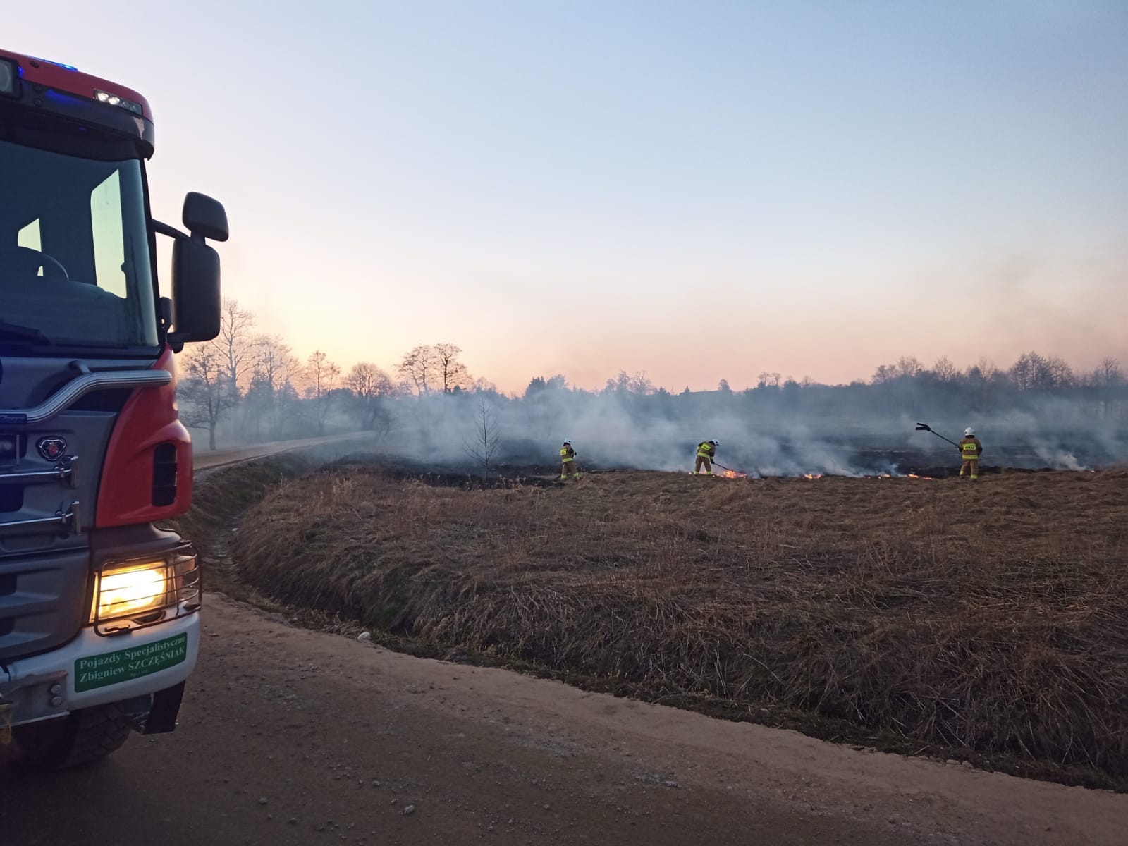 Apele strażaków nie przynoszą efektów - pożary ciągle aktualne