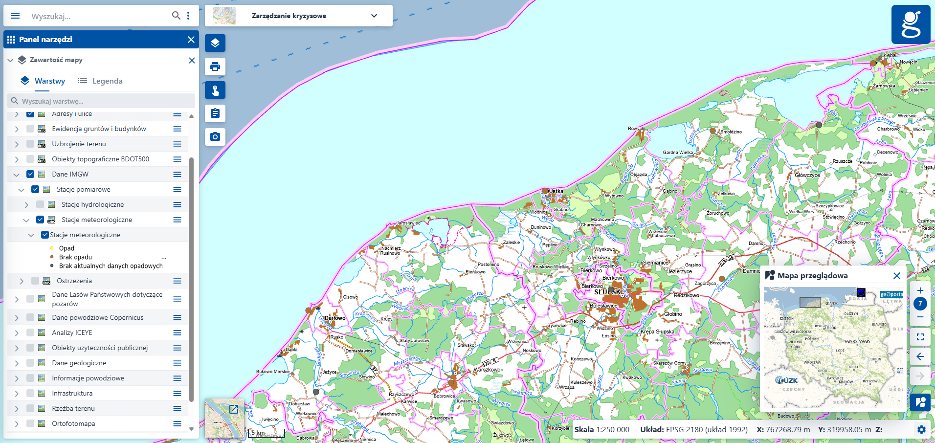 Zrzut ekranu z serwisu www.geoportal.gov.pl przedstawiający moduł Zarządzanie kryzysowe z włączoną warstwą - Dane IMGW – Stacje pomiarowe – Stacje meteorologiczne
