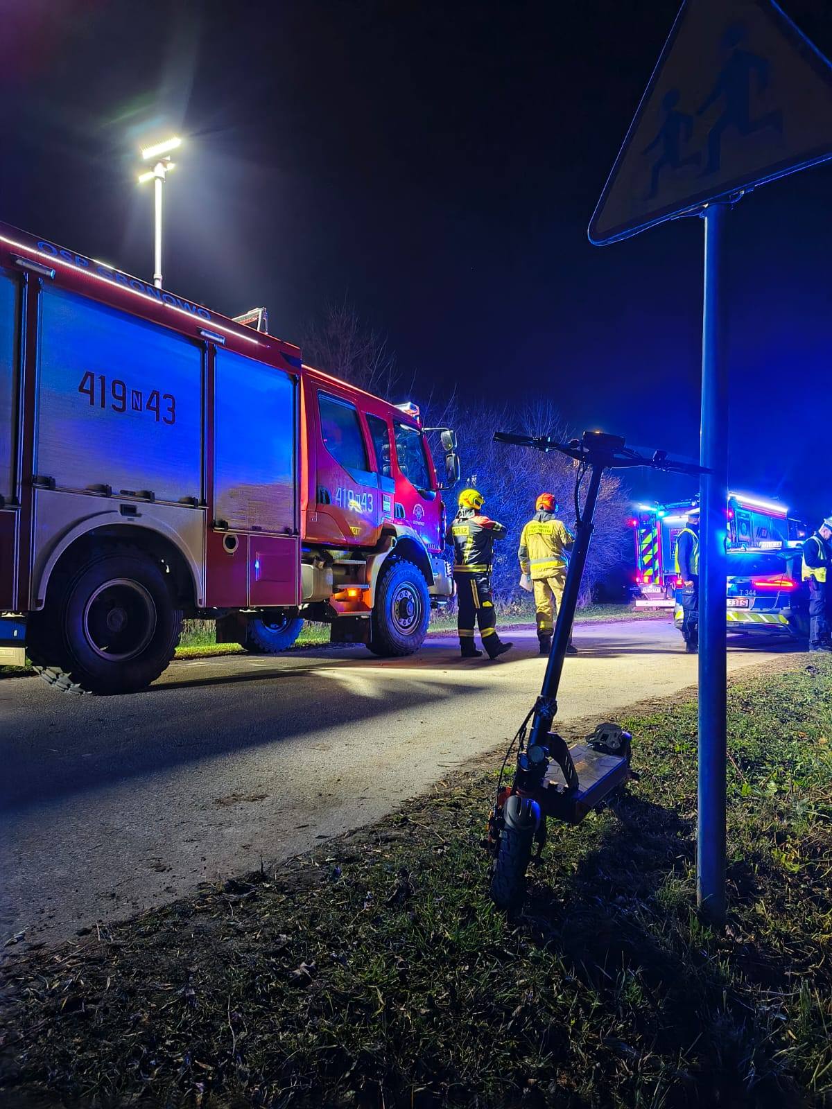 Chłopiec przewrócił się na hulajnodze - Podleśne gm. Braniewo